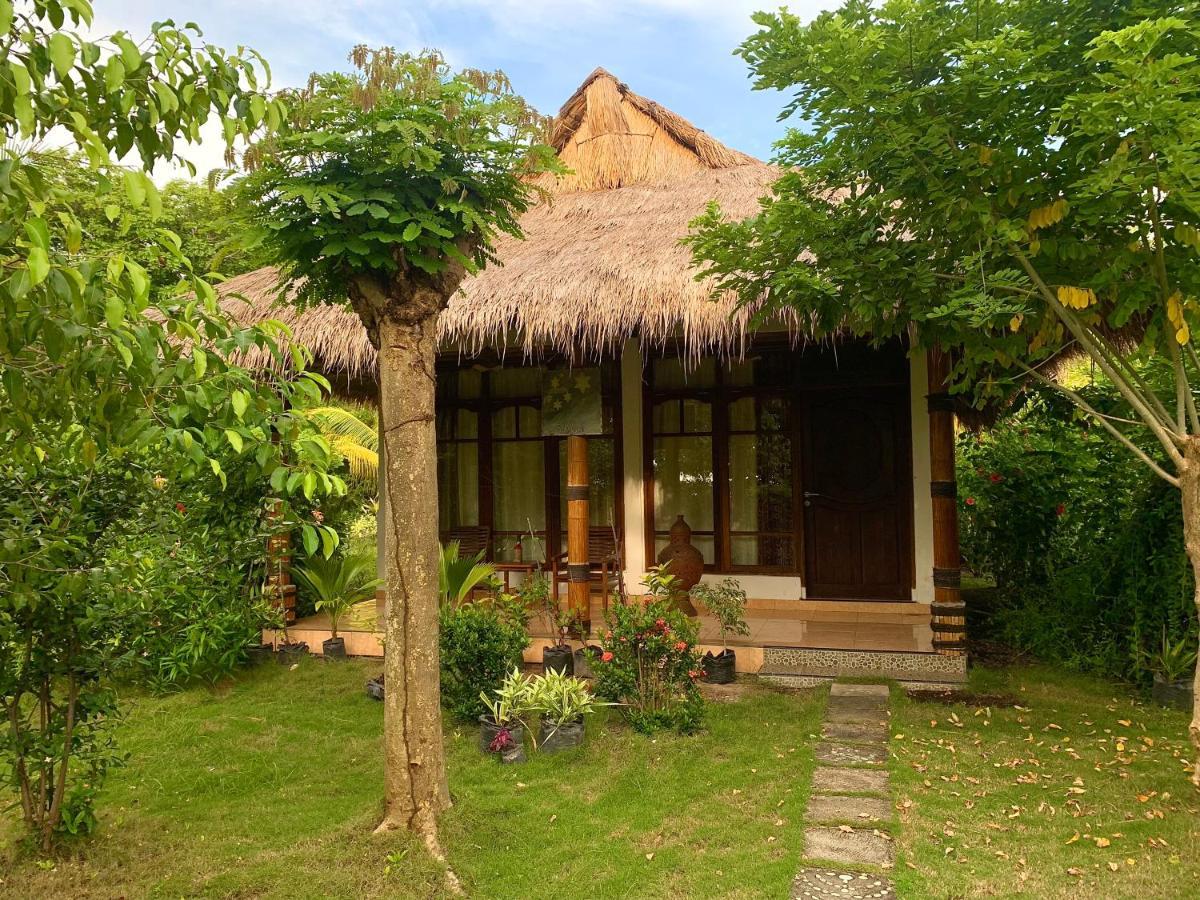Budi Sun Resort Maumere Ngoại thất bức ảnh
