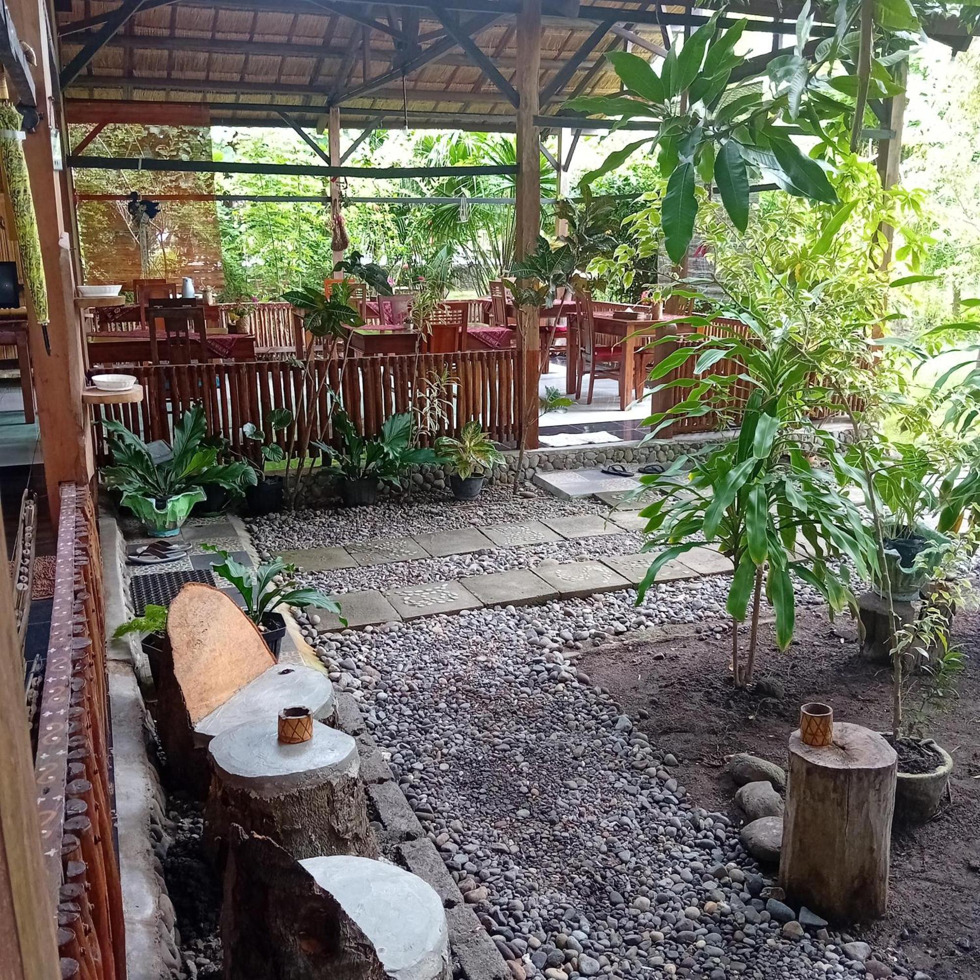 Budi Sun Resort Maumere Ngoại thất bức ảnh