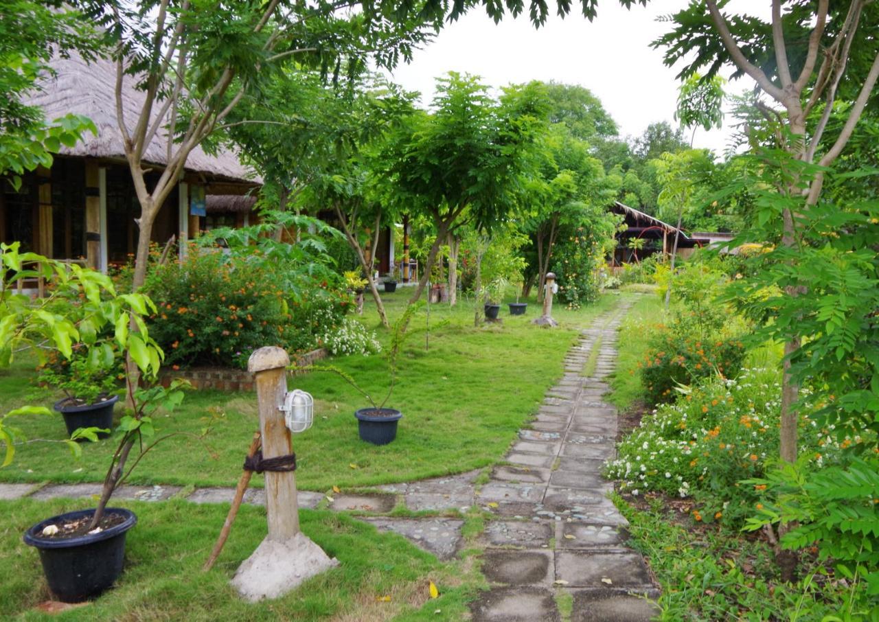 Budi Sun Resort Maumere Ngoại thất bức ảnh